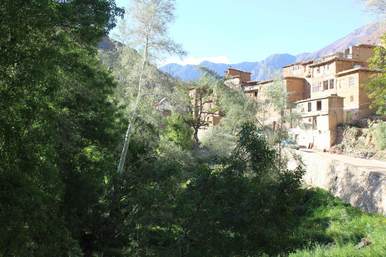 Auberge Toubkal Amsouzart Aitst Idar Tizgui Exteriör bild