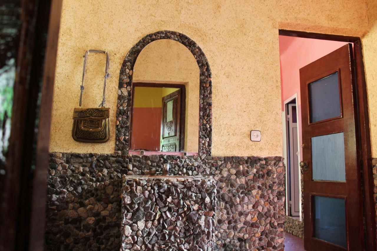 Auberge Toubkal Amsouzart Aitst Idar Tizgui Exteriör bild