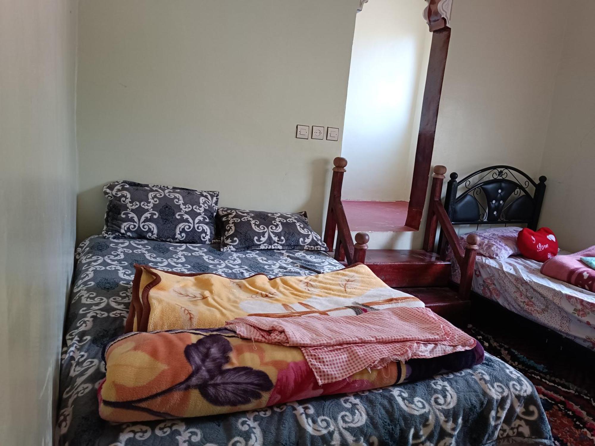 Auberge Toubkal Amsouzart Aitst Idar Tizgui Exteriör bild