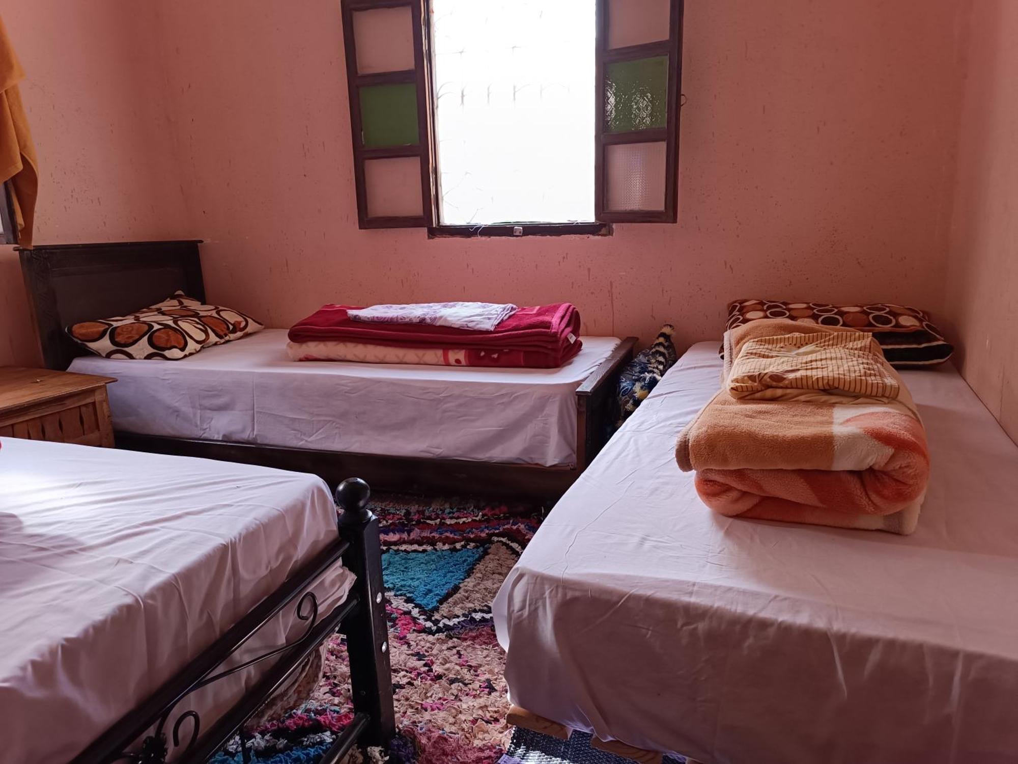 Auberge Toubkal Amsouzart Aitst Idar Tizgui Exteriör bild