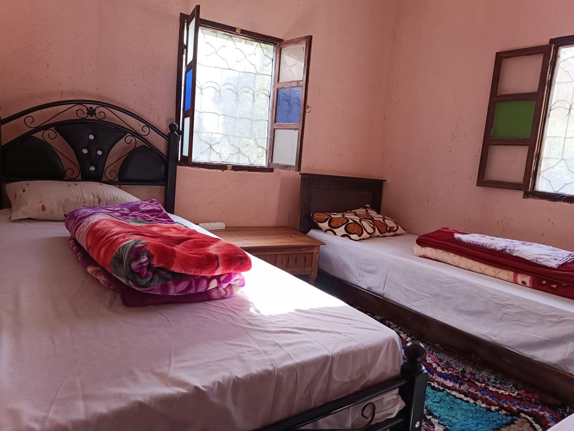 Auberge Toubkal Amsouzart Aitst Idar Tizgui Exteriör bild