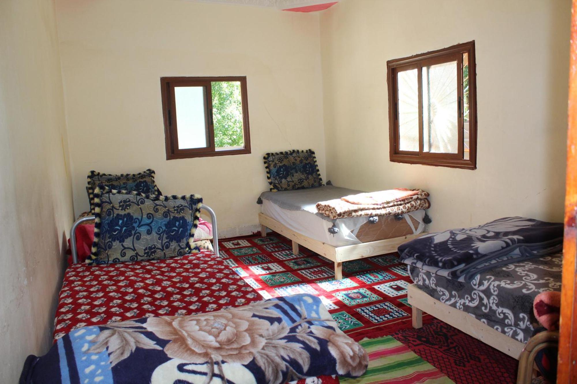 Auberge Toubkal Amsouzart Aitst Idar Tizgui Exteriör bild